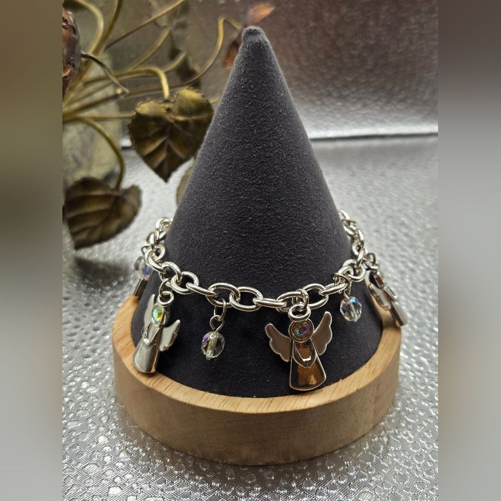 "5/$40" Angel Charm Silvertone Bracelet Sz Small